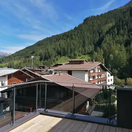 Haus Marion Haueis Guest house *