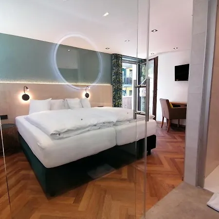 Haus Marion Haueis Guest house *