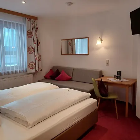 Haus Marion Haueis Guest house