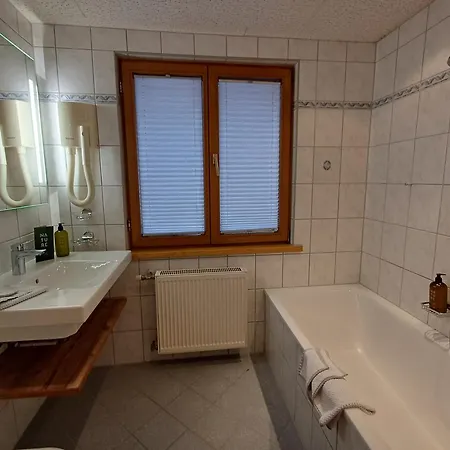 Haus Marion Haueis Guest house *
