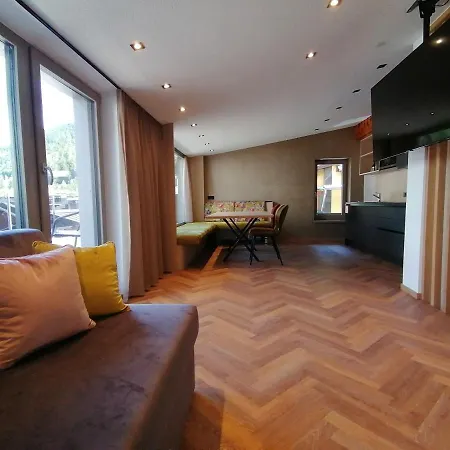 Haus Marion Haueis * St. Anton am Arlberg